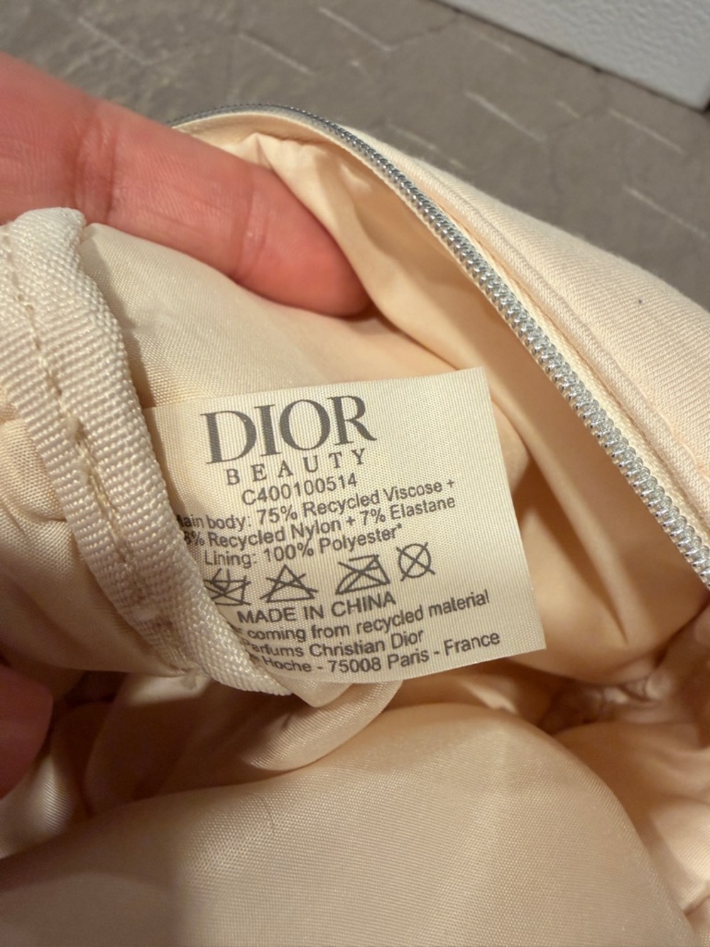 Dior soft Pink Cosmetic Pouch with Silver Zip - Picture 3 of 8